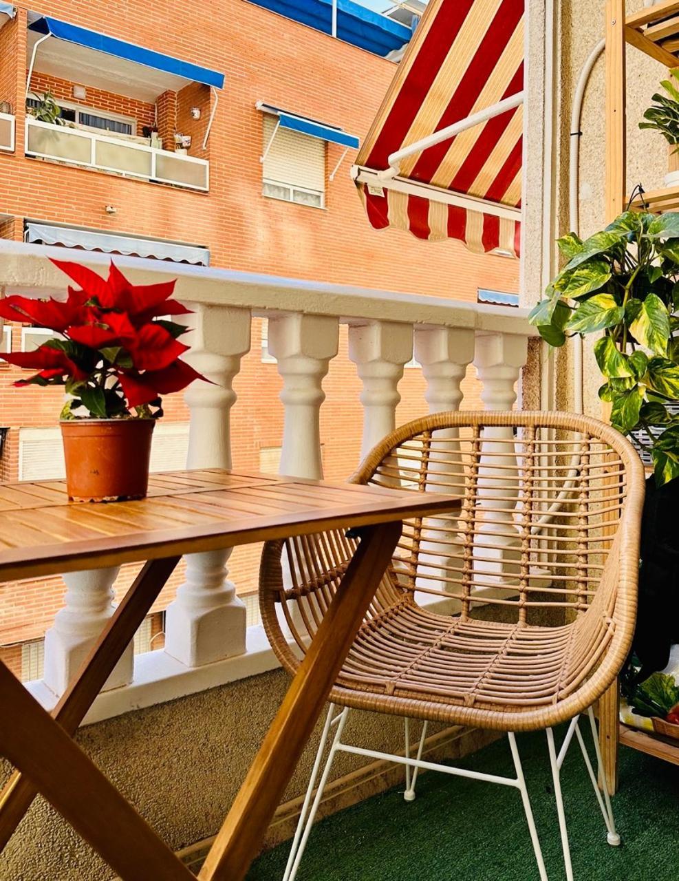 Studio La Playa Торевиеха Екстериор снимка